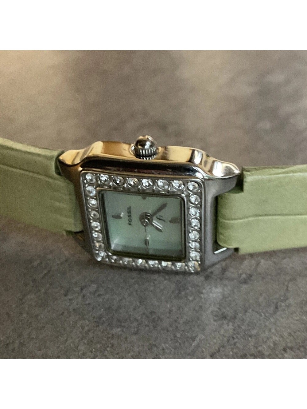Fossil F2 Women’s Watch 20mm Silver Tone Case W/Crystals Accents ES9960 E